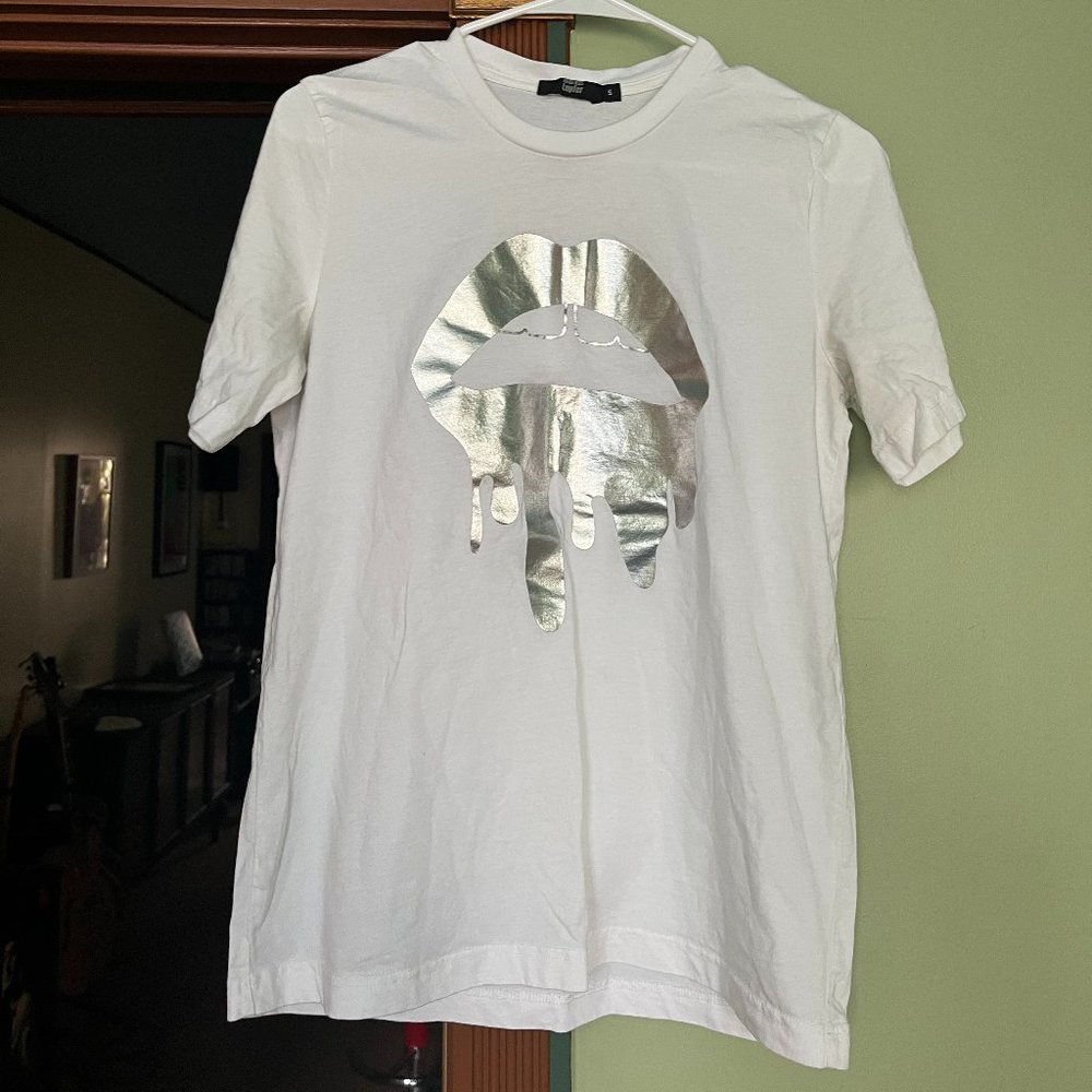 Markus Lupfer White Silver Logo Lips T-Shirt - New Without Tags - Size S